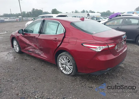 2020 Toyota Camry Xle Hybrid из США, поврежденный, VIN 4T1F31AK5LU016727